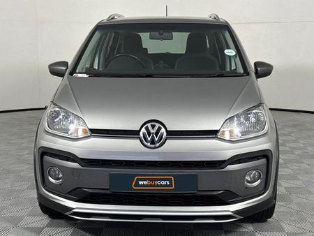 2017-Volkswagen-Up-Cross-Up-10-5-dr_15