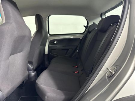 2017-Volkswagen-Up-Cross-Up-10-5-dr_3