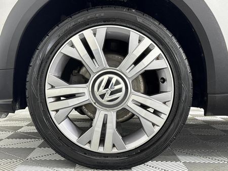2017-Volkswagen-Up-Cross-Up-10-5-dr_4