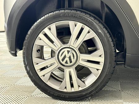 2017-Volkswagen-Up-Cross-Up-10-5-dr_7
