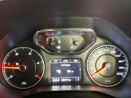 2017-Chevrolet-Trailblazer-25-LT-Auto_2