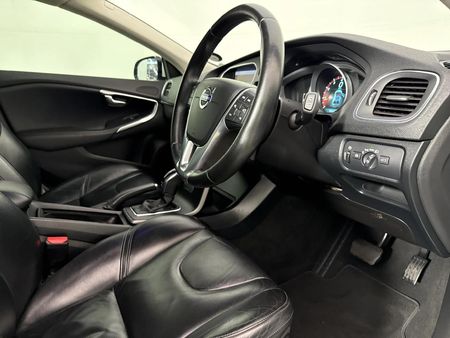 2014-Volvo-V40-T4-Excel-Auto_9