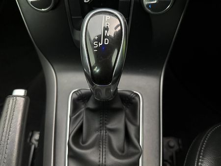 2014-Volvo-V40-T4-Excel-Auto_10