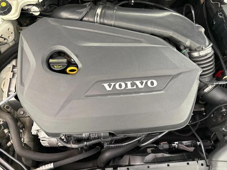 2014-Volvo-V40-T4-Excel-Auto_12