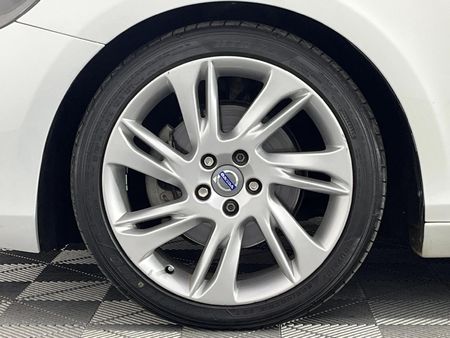2014-Volvo-V40-T4-Excel-Auto_4