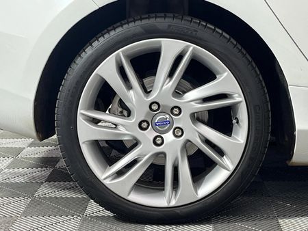 2014-Volvo-V40-T4-Excel-Auto_7