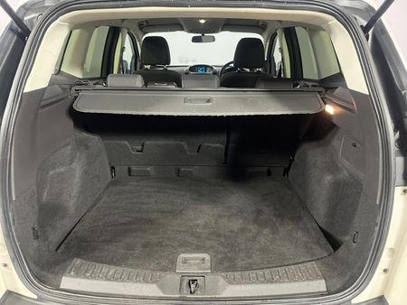 2015-Ford-Kuga-15-EcoBoost-Ambiente_13