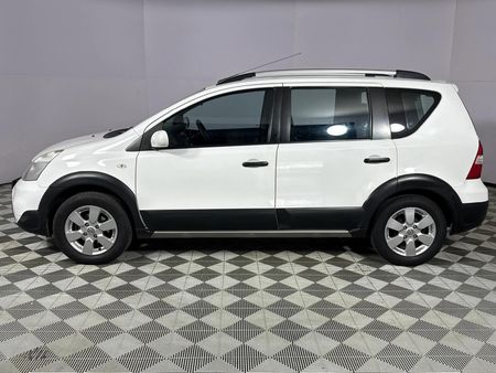2014-Nissan-Livina-16-Acenta-X-Gear_18