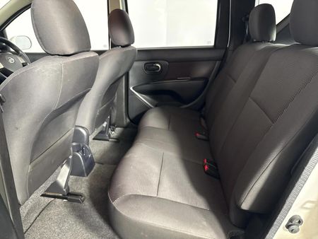 2014-Nissan-Livina-16-Acenta-X-Gear_3