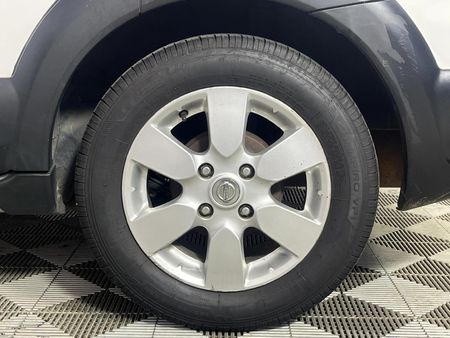 2014-Nissan-Livina-16-Acenta-X-Gear_6