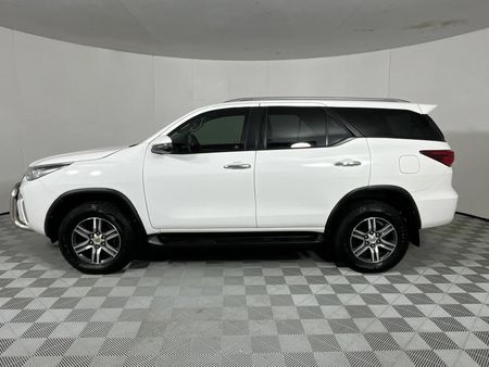2019-Toyota-Fortuner-24-GD-6-4x4-Auto_15