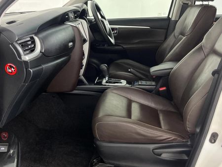 2019-Toyota-Fortuner-24-GD-6-4x4-Auto_5