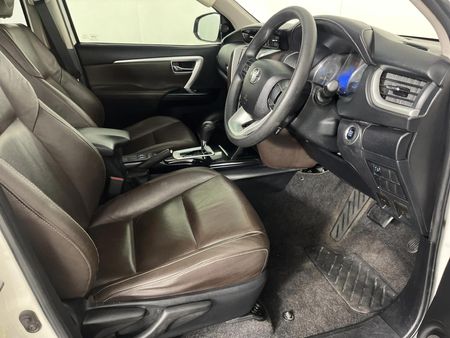 2019-Toyota-Fortuner-24-GD-6-4x4-Auto_6