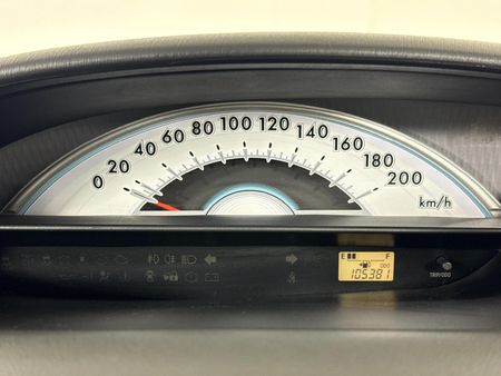 2012-Toyota-Etios-15-Xi-5-dr_2