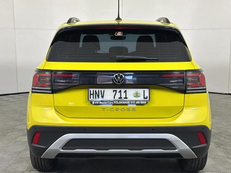 2025-Volkswagen-T-Cross-10-TSI-Life-Auto_18