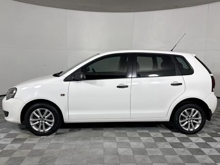 2014-Volkswagen-Polo-Vivo-16-Trendline-5-dr_14
