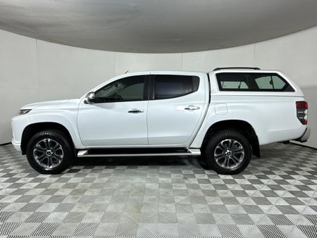 2022-Mitsubishi-Triton-24-Di-Dc-4x4-Auto-Double-Cab_18