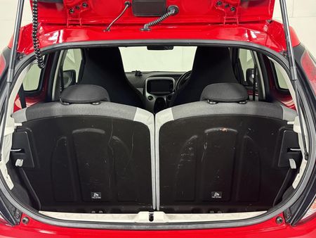 2017-Toyota-Aygo-10-5-dr_13
