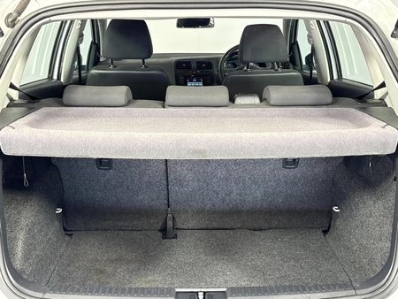 2014-Volkswagen-Polo-GP-12-TSI-Trendline-66kW_13