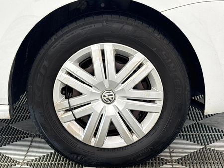 2014-Volkswagen-Polo-GP-12-TSI-Trendline-66kW_5
