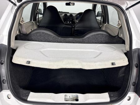 2016-Datsun-Go-12-Lux_13
