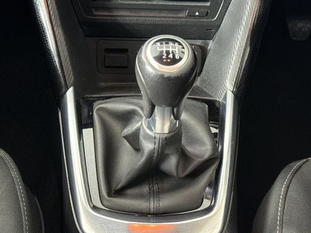 2017-Mazda-2-15-Individual-5-dr_10