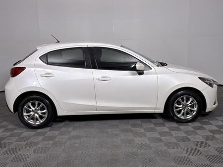 2017-Mazda-2-15-Individual-5-dr_16