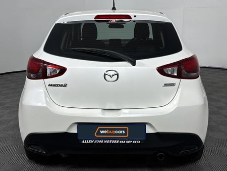 2017-Mazda-2-15-Individual-5-dr_17