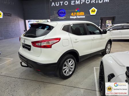 2017-Nissan-Qashqai-12T-Acenta-Auto_5