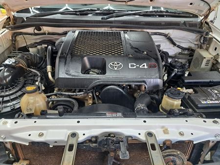 2014-Toyota-Hilux-30-D-4D-Raider-Raised-Body-Single-Cab_5
