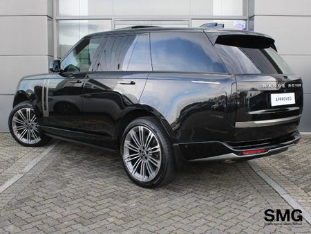 2026-Land-Rover-Range-Rover-44-HSE_4