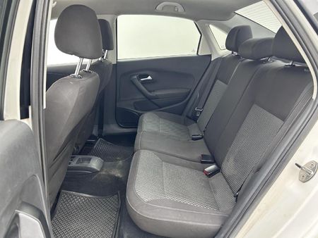 2019-Volkswagen-Polo-GP-14-Comfortline_11