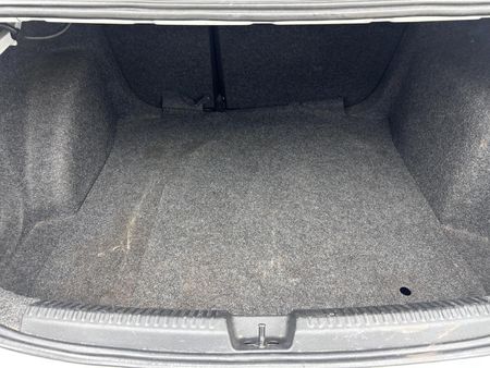 2019-Volkswagen-Polo-GP-14-Comfortline_12