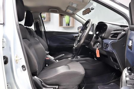 2024-Toyota-Starlet-15-XI_11