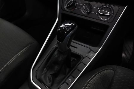 2023-Volkswagen-Polo-10-TSI-Life-Auto-DSG_15