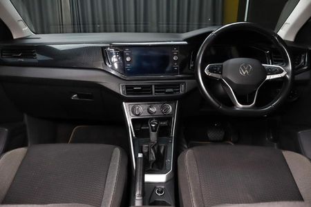 2023-Volkswagen-Polo-10-TSI-Life-Auto-DSG_7