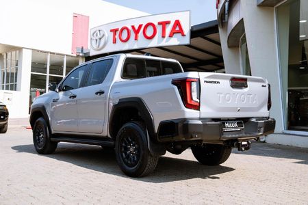 2026-Toyota-Hilux-28-GD-6-Raider-4x4-Auto-Double-Cab_7