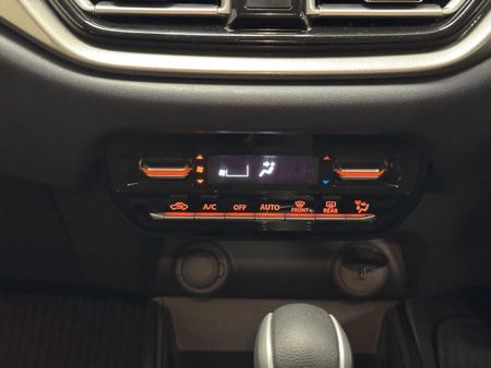 2026-Toyota-Starlet-15-XR-Auto_12