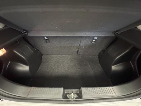 2026-Toyota-Starlet-15-XR-Auto_14