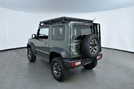 2023-Suzuki-Jimny-15-GLX_6