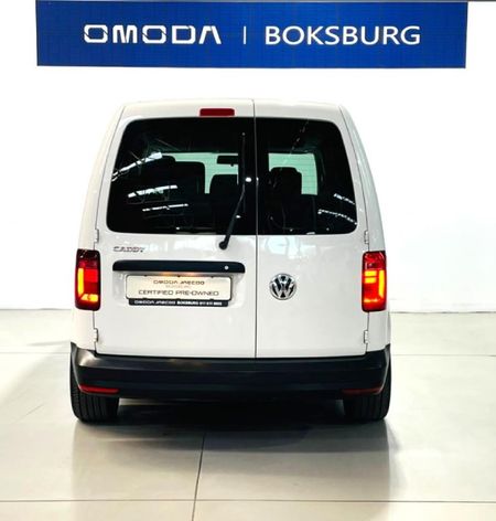 2019-Volkswagen-Caddy-Maxi-CrewBus-20-TDI_1