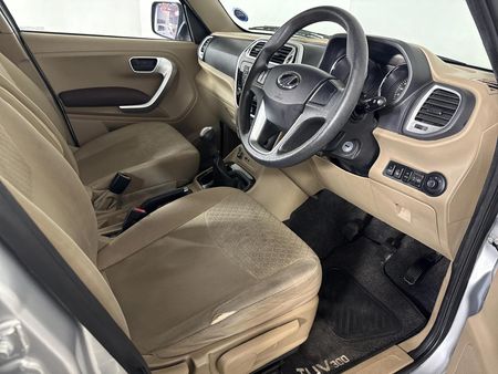 2020-Mahindra-TUV-300-15-TD-mHawk-7-seat_9