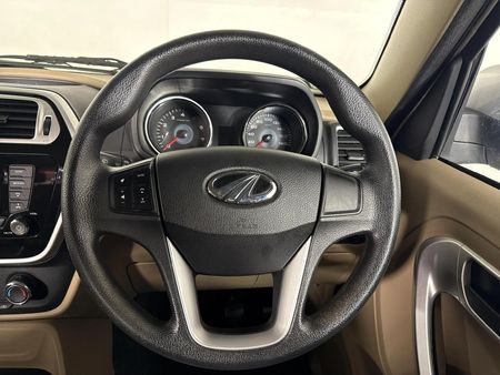 2020-Mahindra-TUV-300-15-TD-mHawk-7-seat_12