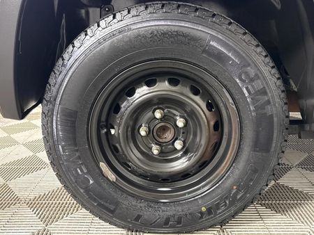 2020-Mahindra-TUV-300-15-TD-mHawk-7-seat_7