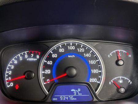 2019-Hyundai-Grand-i10-125-Fluid_2