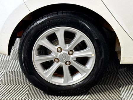 2019-Hyundai-Grand-i10-125-Fluid_6
