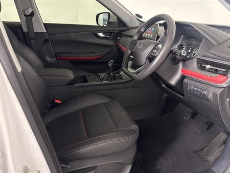 2025-Chery-Tiggo-4-Pro-15-LiT_9