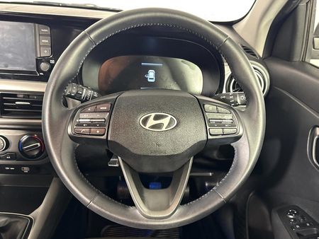 2025-Hyundai-Exter-12-Executive_12