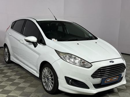2017-Ford-Fiesta-10-EcoBoost-Titanium-Auto-5-dr_15