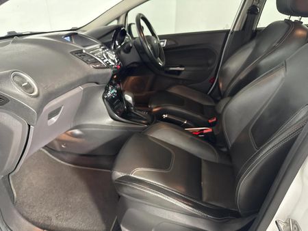 2017-Ford-Fiesta-10-EcoBoost-Titanium-Auto-5-dr_8